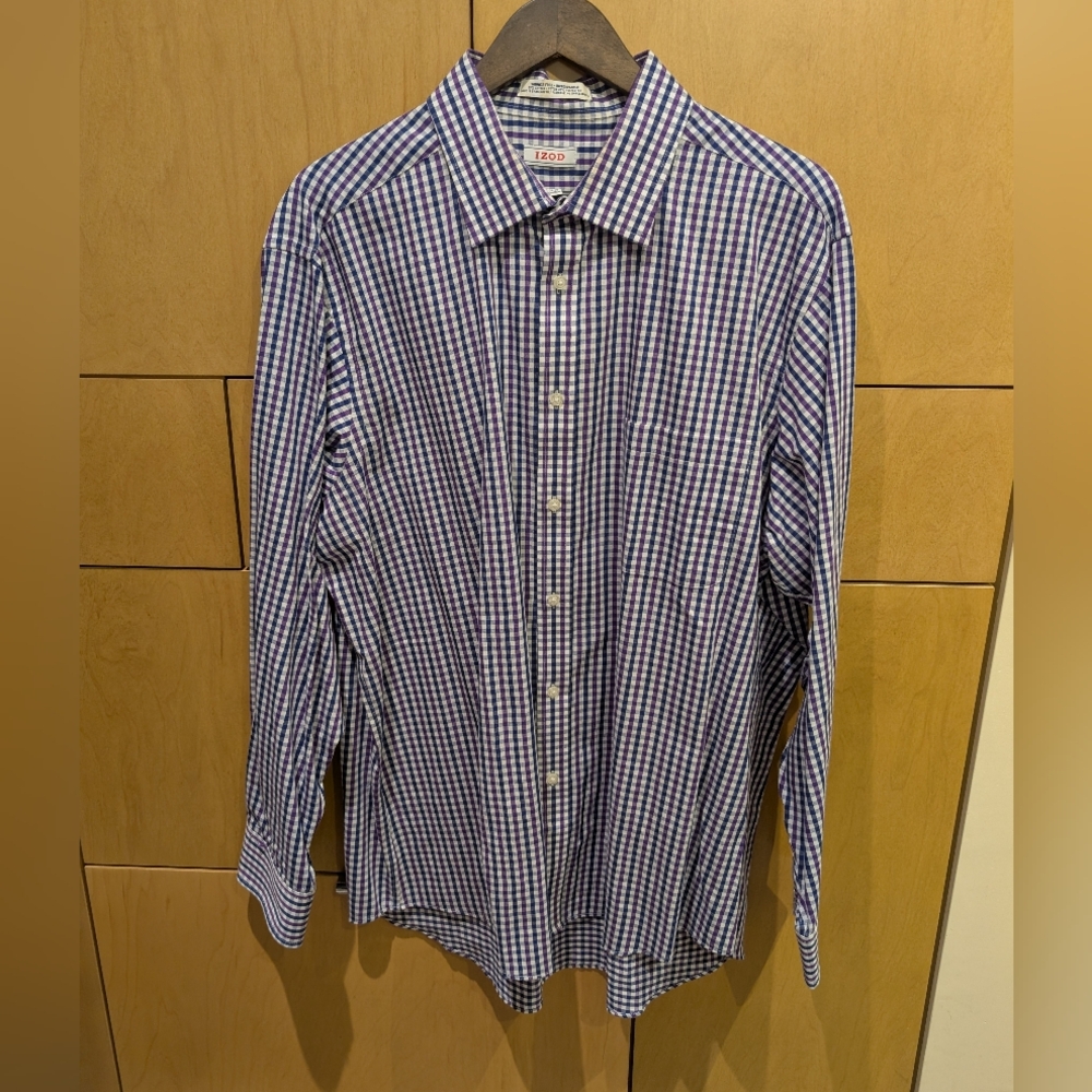 IZOD Men's Blue Checkered Shirt